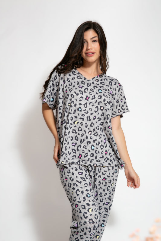 Pijama Mangano Manga Corta Plus. Wild Girl.