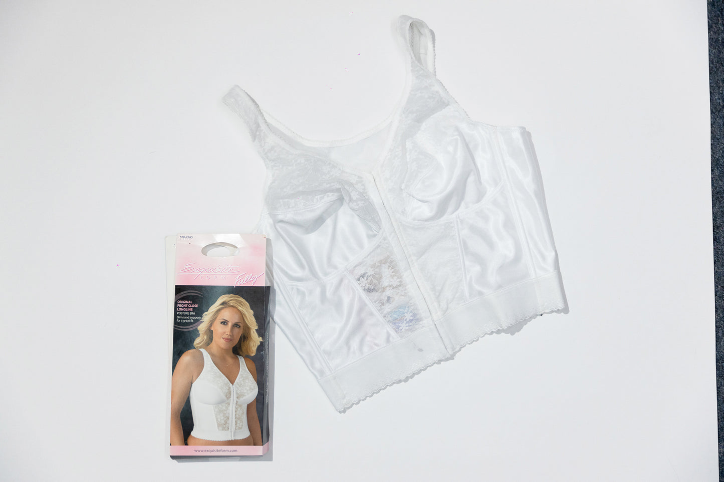 Exquisite Form – Brasier Longline con Cierre Frontal y Postura