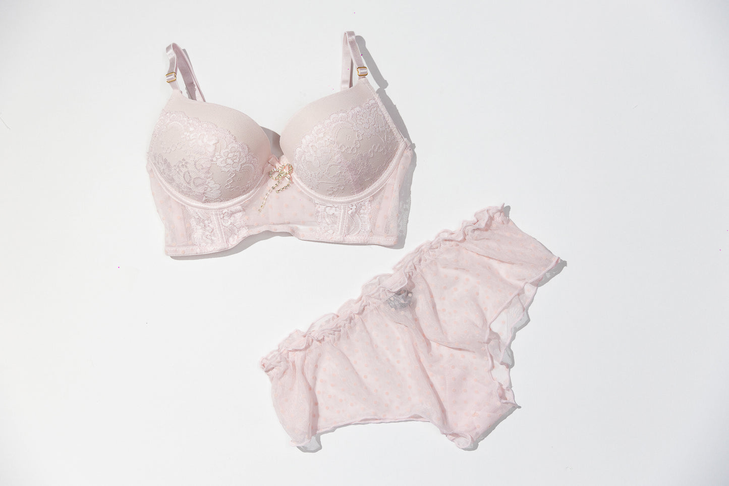 Set Brassier y Bloomer Rosa con Joya